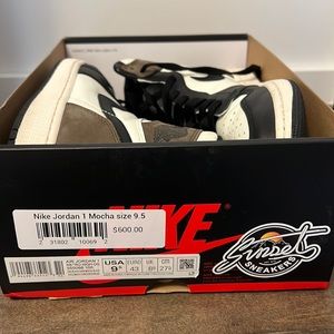Jordan 1 mochas, us men 9 1/2, white, black, brown
